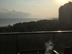 -三亚湾海居铂尔曼度假酒店