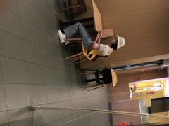 -麦当劳(民盈·国贸城店)