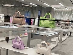 -BALENCIAGA(德基广场店)
