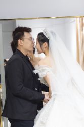 -欣薇婚纱(新源乐汇城店)