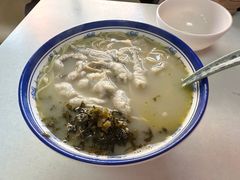 招牌黄鱼面-明呈黄鱼面馆(斜土路店)