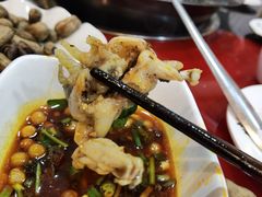 美蛙-烧哥美蛙肥肠鱼火锅·十五年社区店