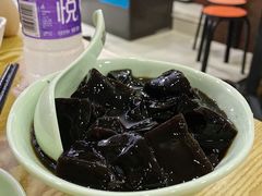 蜂蜜龟苓膏-家味螺蛳粉&烤鱼(五角场店)