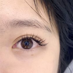 -花岐款式专研健康美甲沙龙