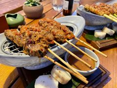 -三亚艾迪逊酒店·海滩烧烤 BARBACOA·现场乐队·浪漫晚餐·烧烤海鲜