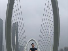 -南京眼步行桥