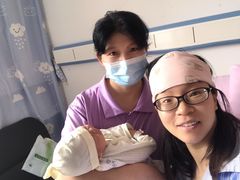 -秋歌护理·月嫂·育儿嫂(浦东医院店)