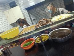 -覃肥叔桂林米粉(粮道街店)