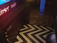 -温莎KTV(珠江路店)