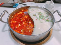 -德林酸菜鱼火锅(南丹店)