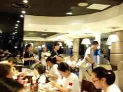-必胜客(上海新南方商城PH店)