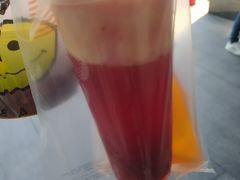 奶霜莓莓果茶-CoCo都可(湖滨银泰店B区店)