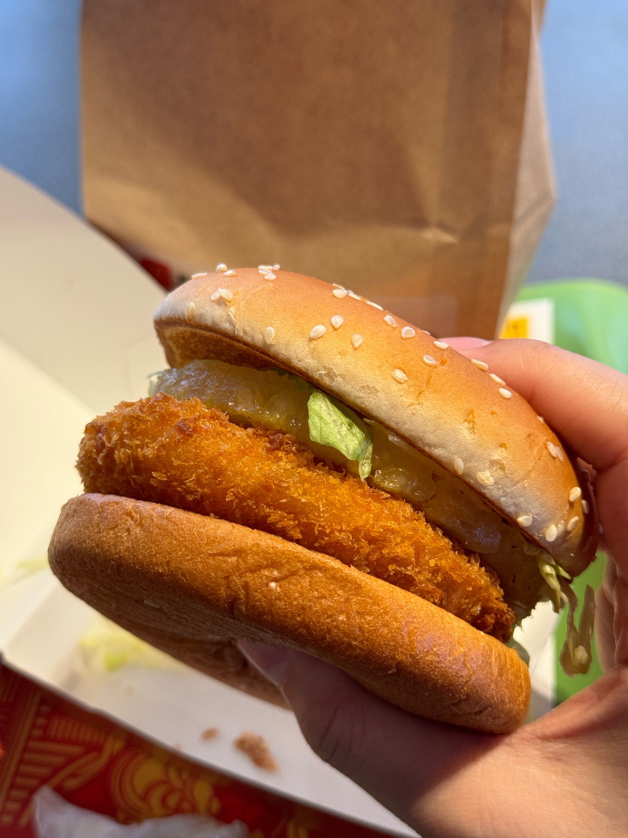 麦当劳新品虾堡好吃到家了!