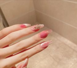 -悦指间美甲美睫