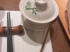 -荷风细雨·中国茶宴(世纪大道店)