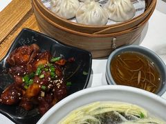 -馋三尺蟹粉小笼(人民广场店)