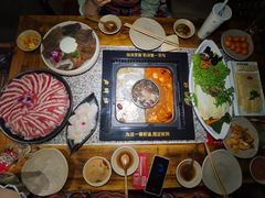 -老牌坊云南鱼豆花火锅(哈西万达店)