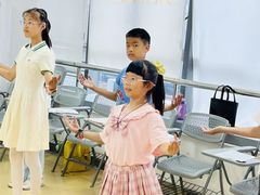 -蓝话筒·少儿成人演讲口才·主持朗诵·戏剧表演(大华第一坊店)
