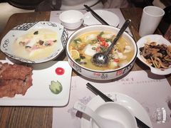 -胡桃里音乐酒馆(环亚凯瑟琳广场店)
