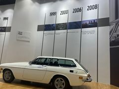 -杭州中沃沃尔沃4S店(滨江区店)