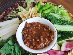 -东北食府·铁锅炖(花溪湾店)