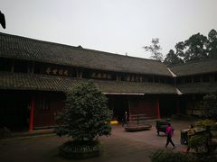 景点-峨眉山报国寺