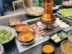 -臻牛烤肉