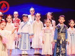 -西安小天鹅艺术团(曲江Alice店)