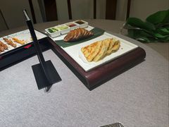 烙饼卷肘子-花家怡园(四合院总店)