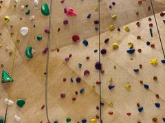 -ROCKPLUS攀岩馆(环宇城店)