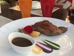 慢烤肉眼牛扒-忆咖啡观景餐厅(桂林象山公园店)