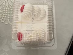 -红宝石·鲜奶小方·海派西点房(控江店)