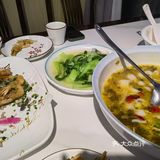 抢的39元的四菜一点心,外加一个牛肉打边炉