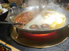 红颜花胶鸡锅-湊湊火锅·茶憩(上海合生汇店)