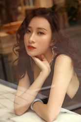 -onlygirl摄影美学馆高端定制(江滩店)
