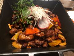 秘制精选鸡腿肉煲-喜洲吧·江畔老船厂·庭院餐厅(喜临院店)