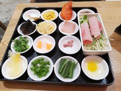 -妈妈故事米线(市府恒隆店)