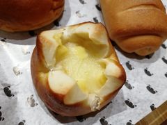 -沁屋面包店(人民东路店)