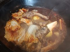 -锅老头海鲜铁锅炖