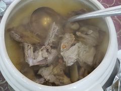 鹅骨炖汤-鹅香阁私房菜(一鹅五味)