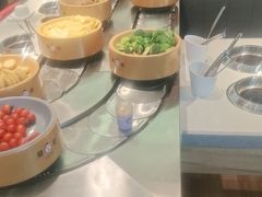 -龍歌自助小火锅(市南金茂湾店)