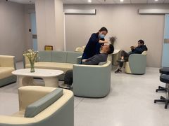 -上海大学附属上海和平眼科医院