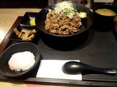 招牌炙烧肥牛丼-町门烤肉拌饭专门店(新天地店)
