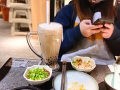 -湊湊火锅·茶憩(新中关购物中心店)