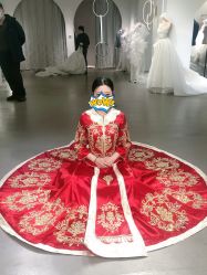 -艾米丽婚纱礼服