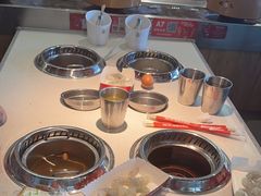 -龍歌自助小火锅(市南金茂湾店)