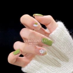 -小乐化妆美甲半永久培训学校