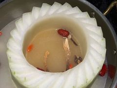 -得意咚瓜·顺德鱼生·冬瓜火锅(深圳首店)