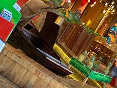 -老滇山寨•云南特色菜•地方菜•民族风情歌舞表演(金碧店)