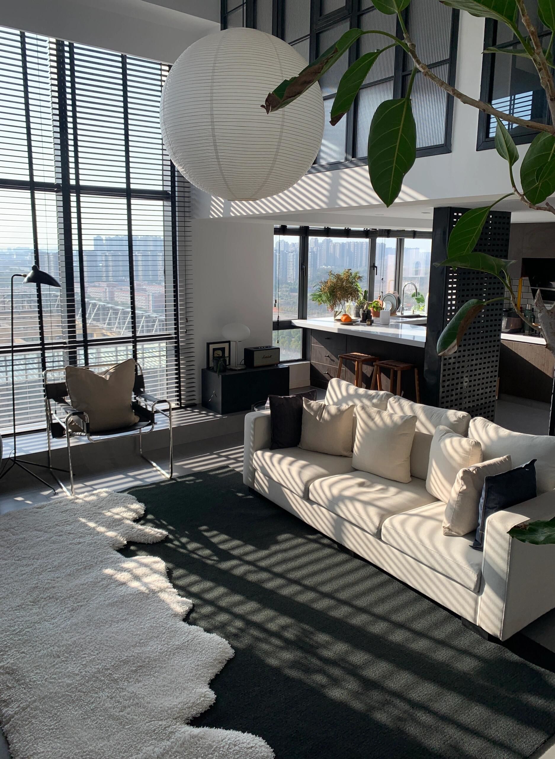 60平loft,也可以拥有一片黑色沙滩